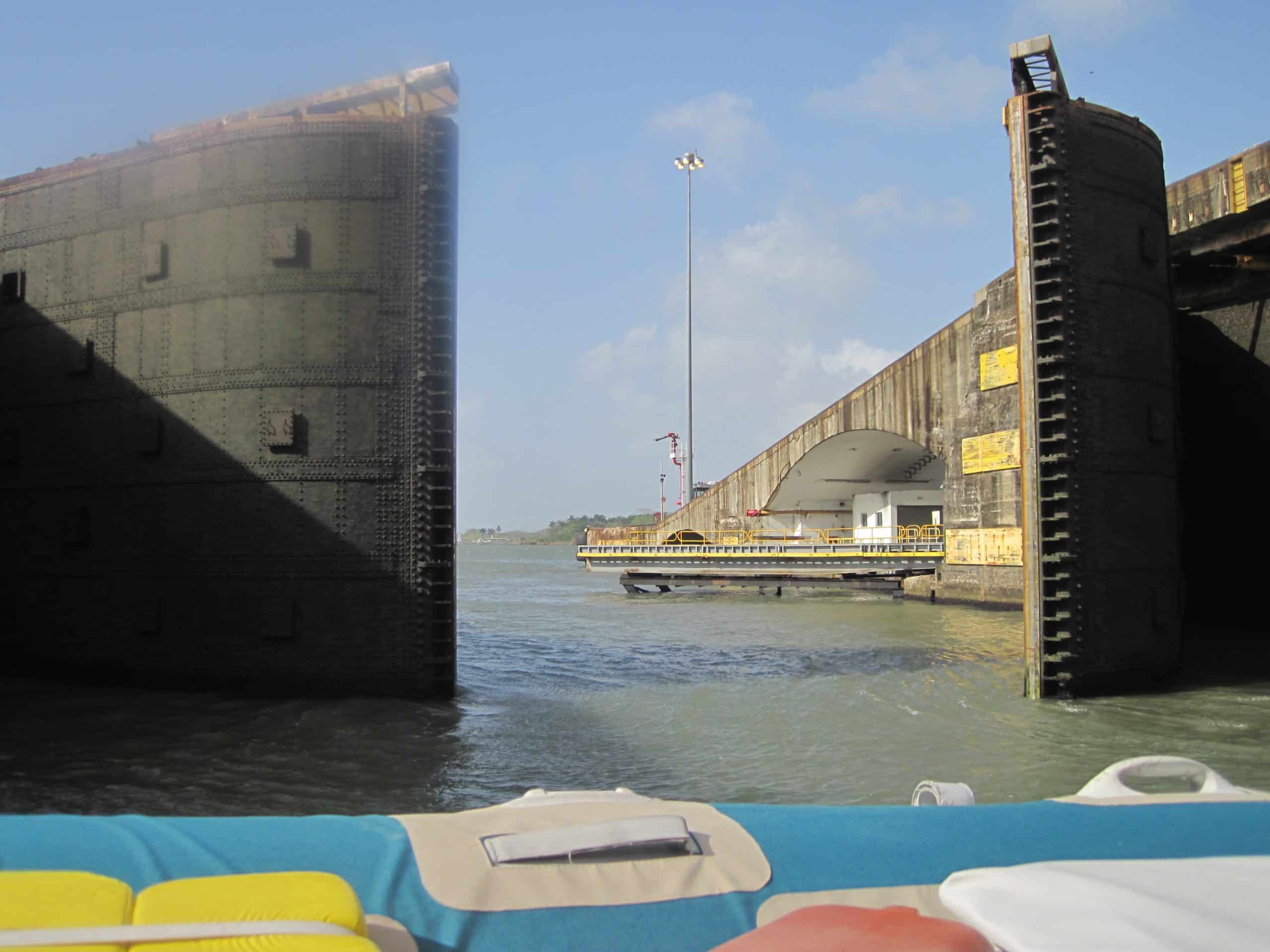 panama canal yacht delivery to the pacific side