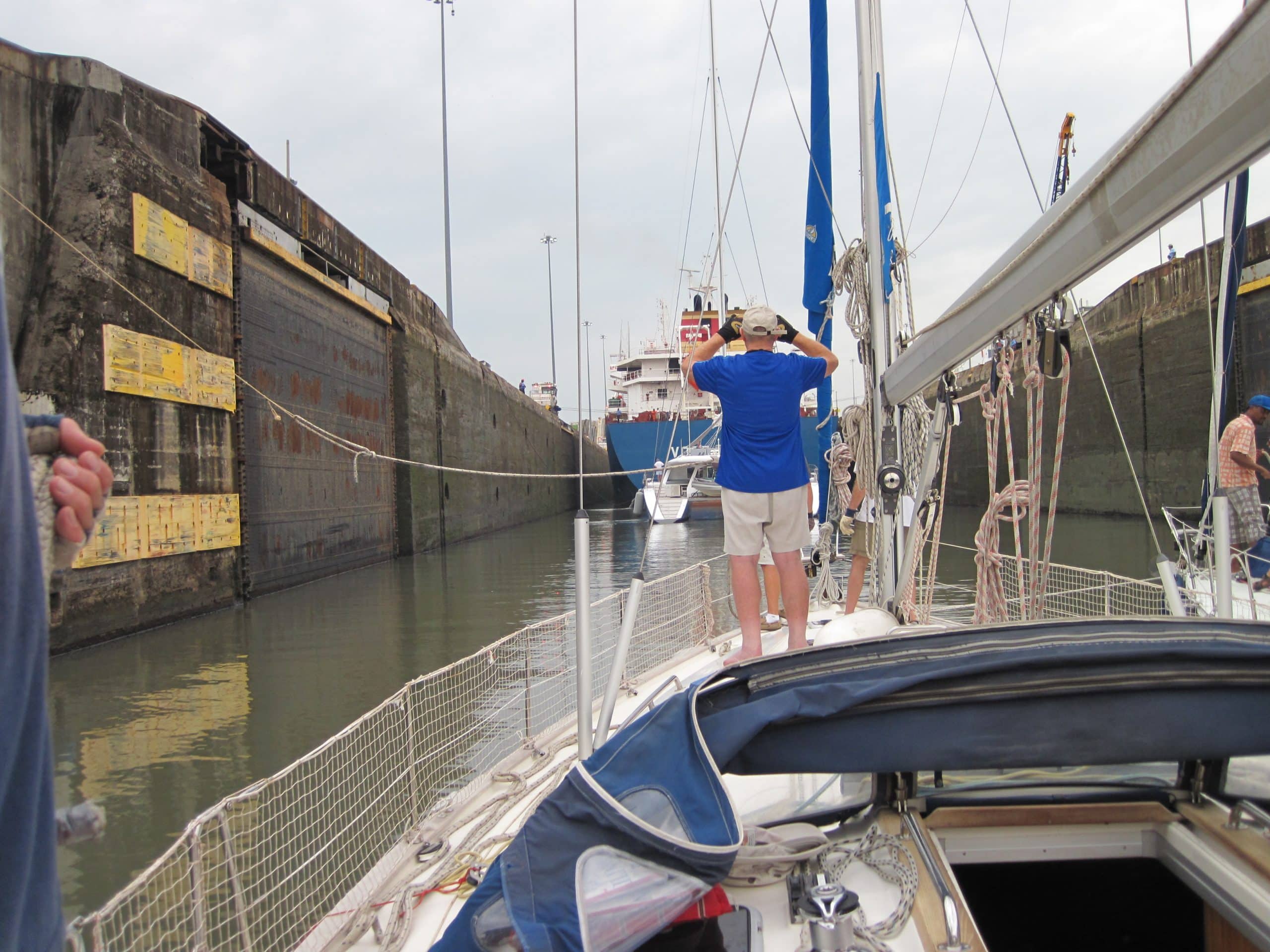 panama canal yacht delivery pacific side